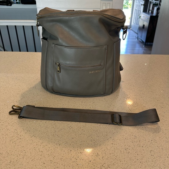FAWN DESIGN The Original Diaper Bag - Picture 2 of 11